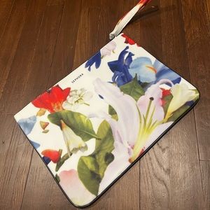 Neoprene laptop sleeve